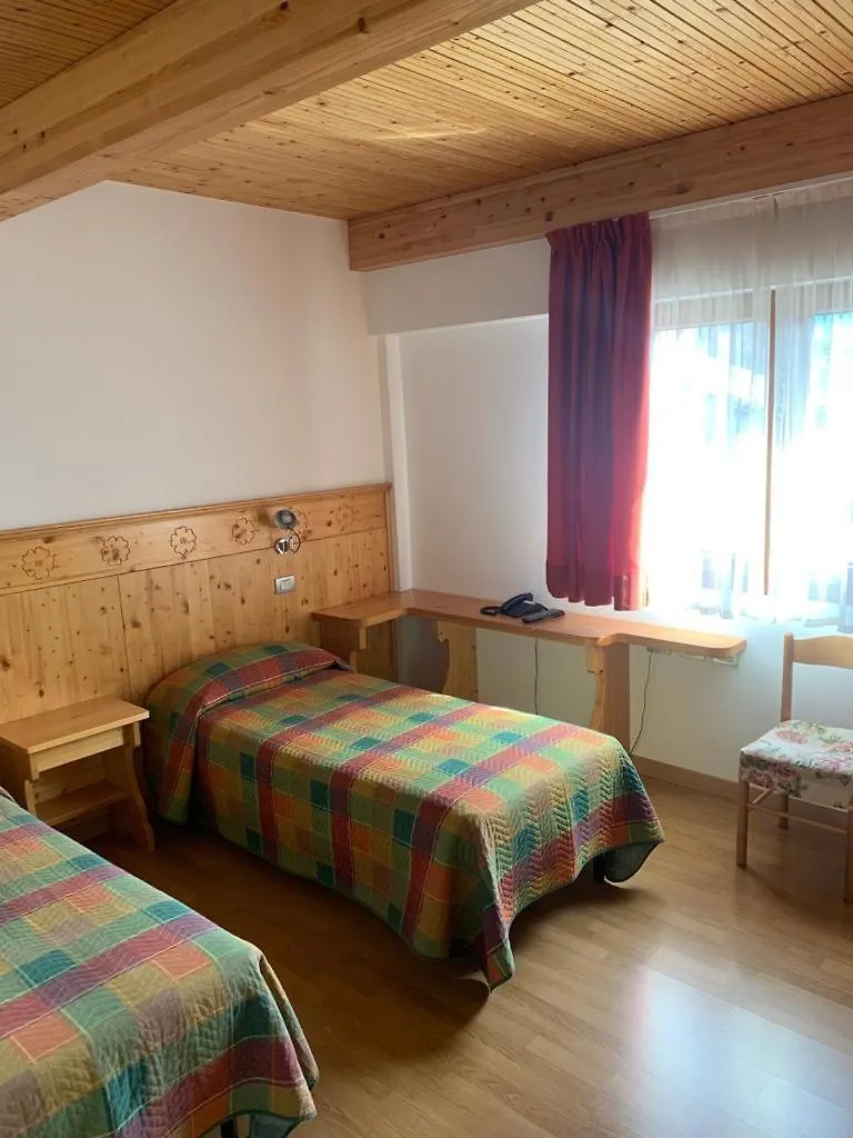 Albergo Ristorante Baraglia Mello Hotel