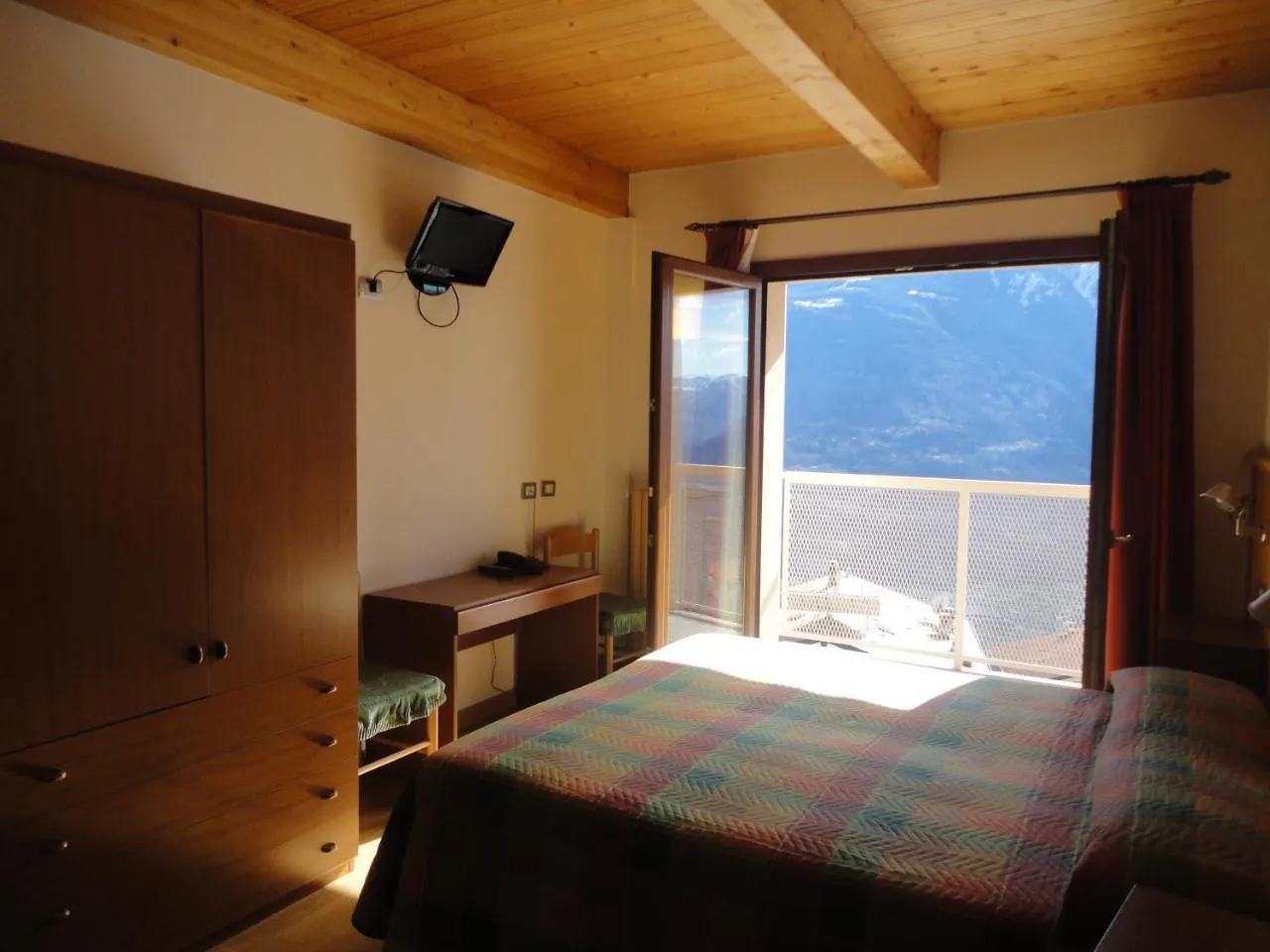 Albergo Ristorante Baraglia Mello Italien