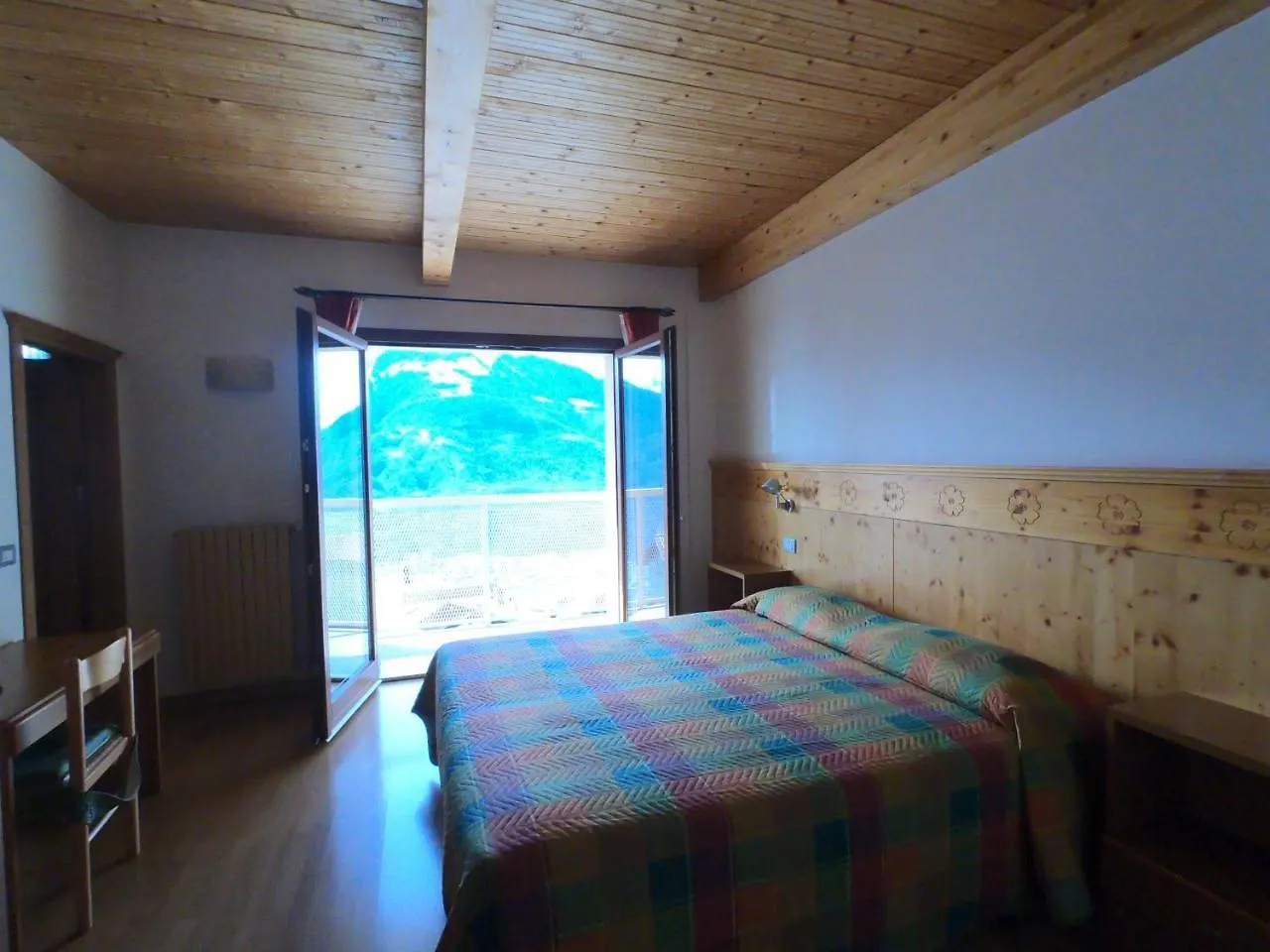 ** Hotel Albergo Ristorante Baraglia Mello Italien